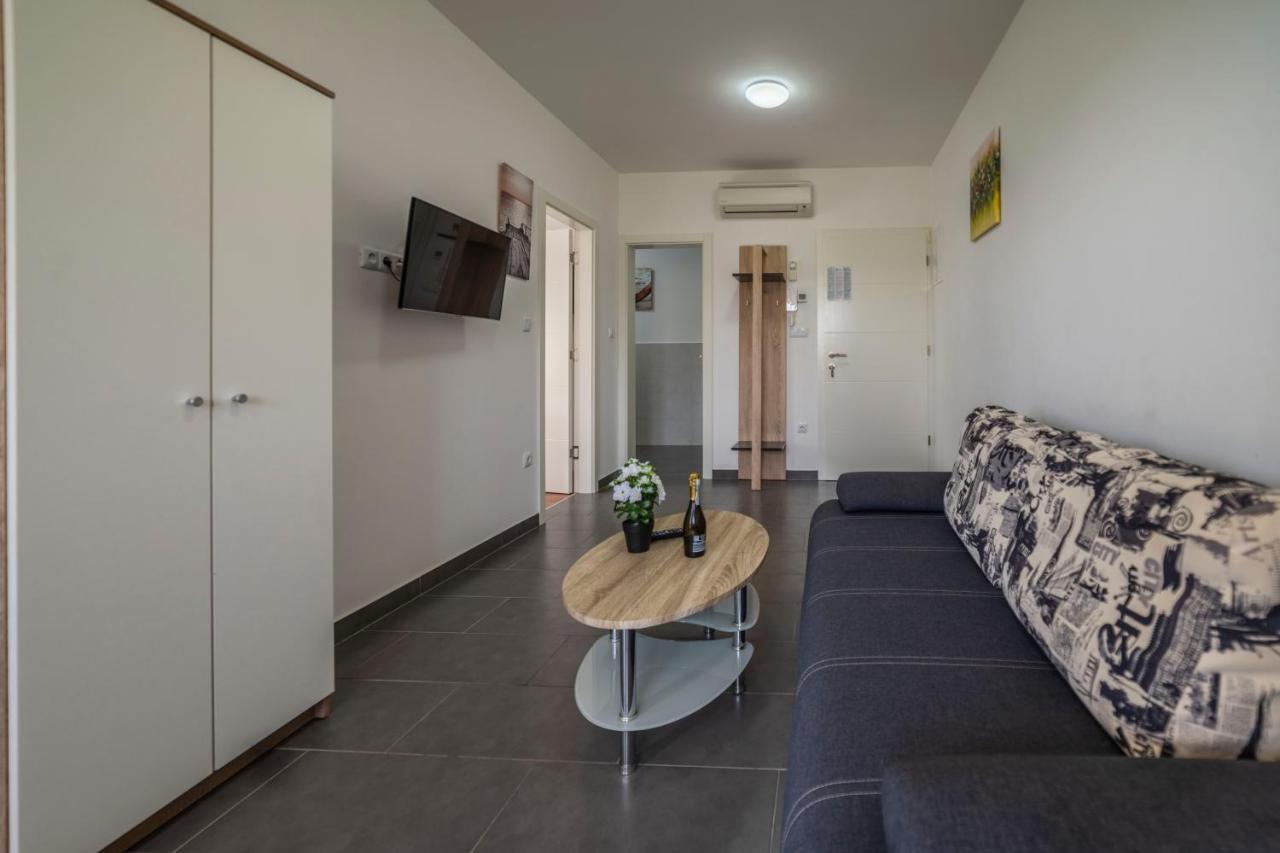 Apartments Adriana Пула Екстер'єр фото