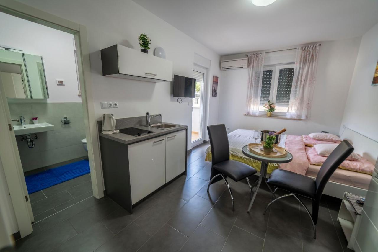 Apartments Adriana Пула Екстер'єр фото
